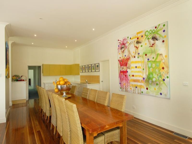 90 Fairview Avenue, Newtown image 9