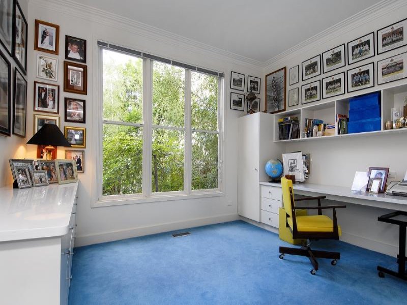 90 Fairview Avenue, Newtown image 13