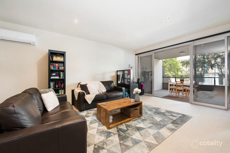 90 Geographe Street, Docklands image 3