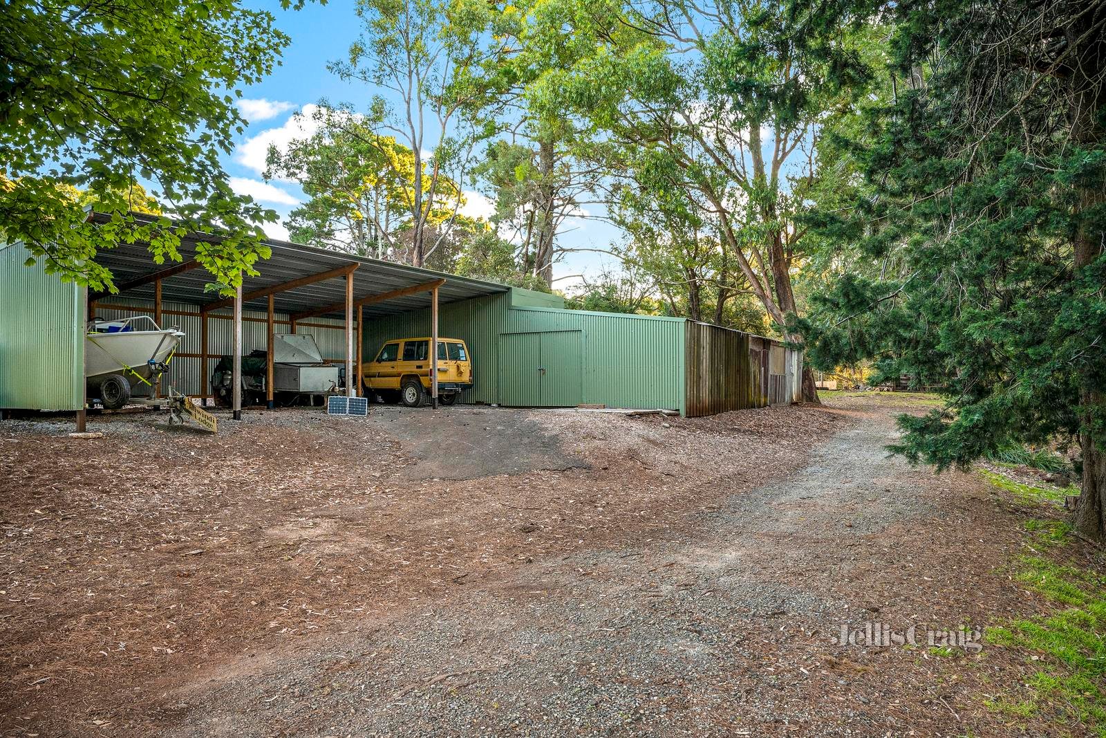 90 Lewis Road, Silvan image 14