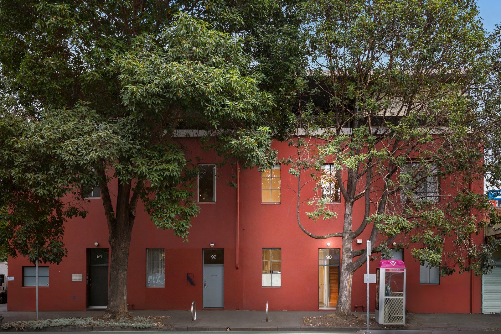 90 Moray Street
