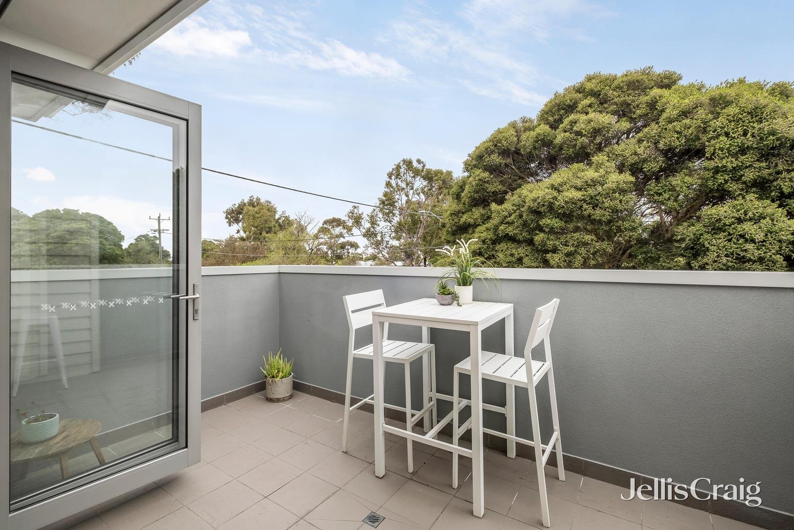 90 Newcastle Street, Newport image 4