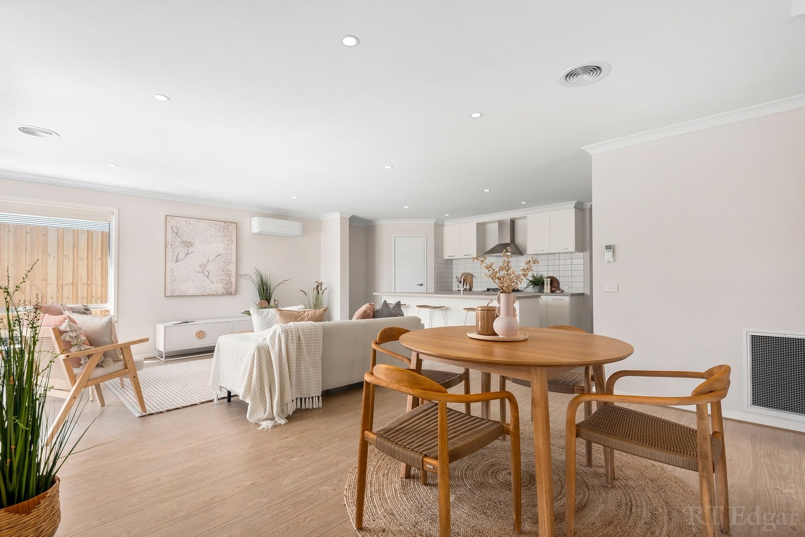 Property Gallery Thumbnail 2