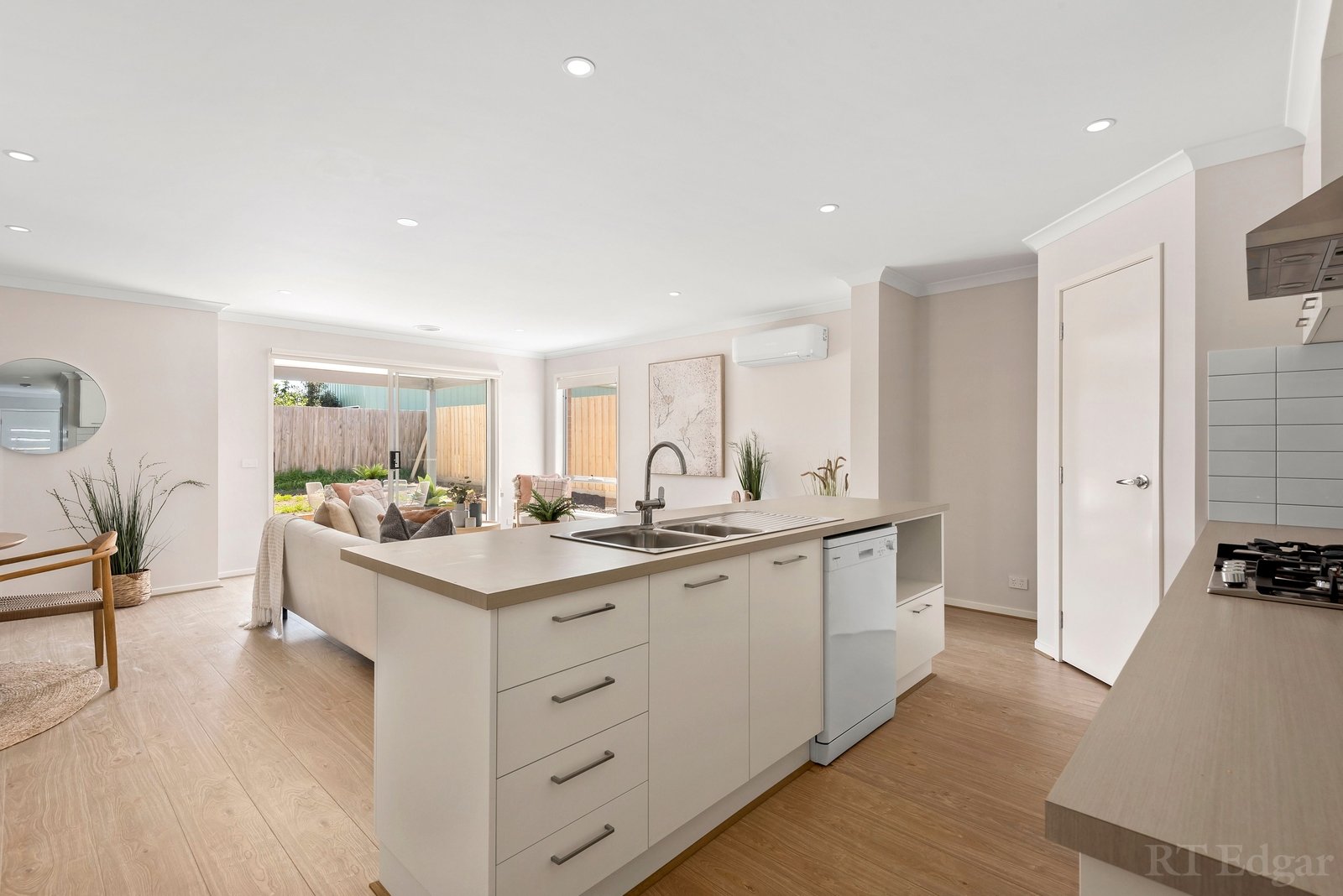Property Gallery Thumbnail 5