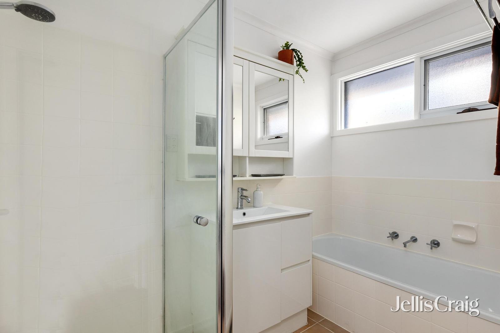 90 Plenty River Drive, Greensborough image 13