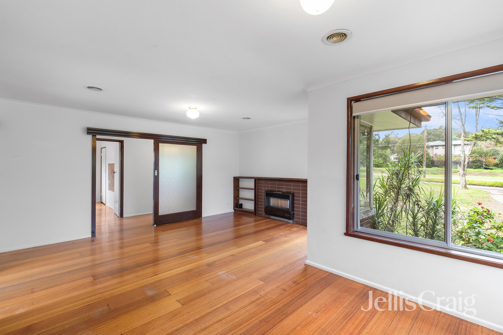 90 Railway Road, Eltham image 5