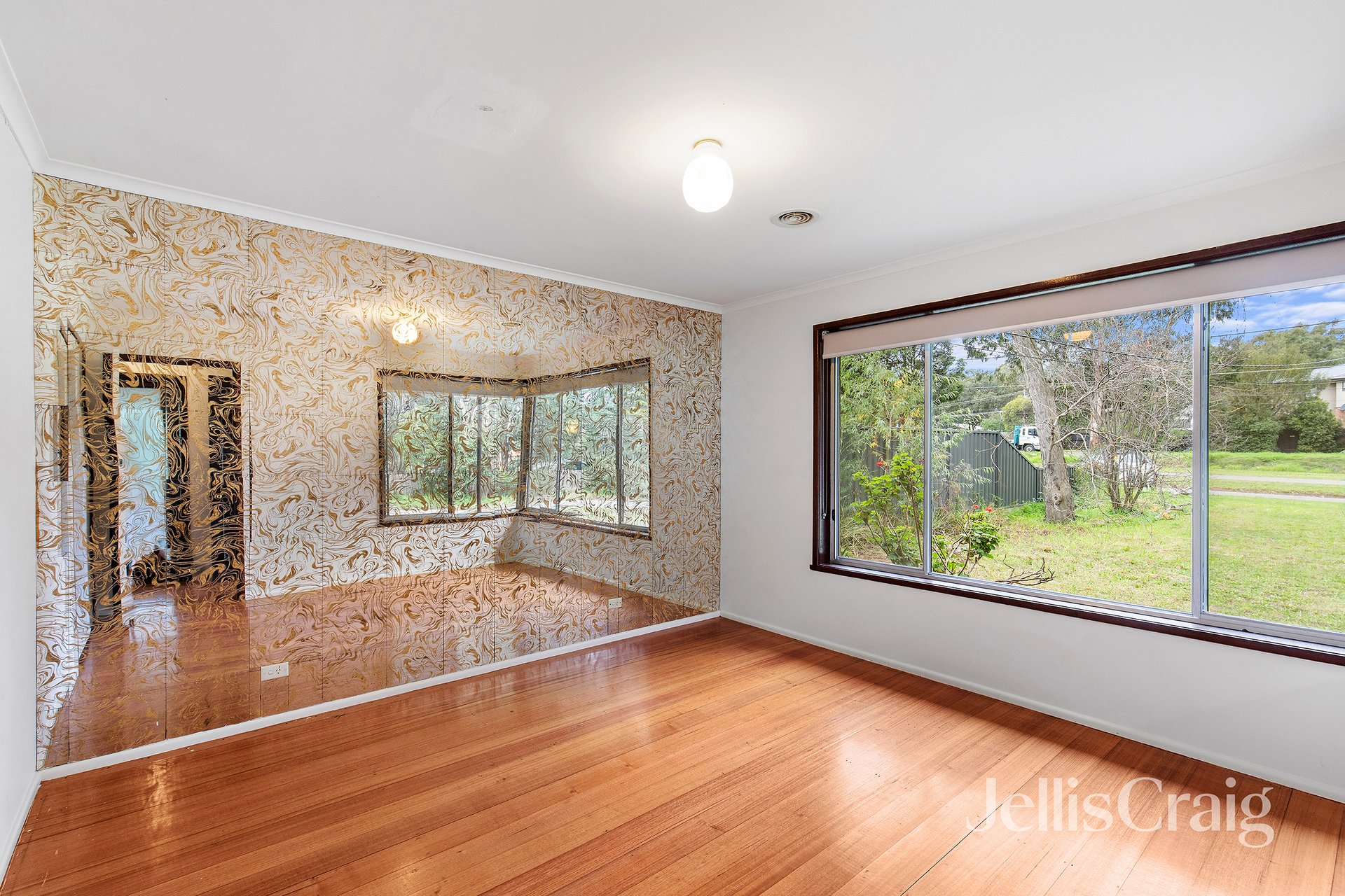 90 Railway Road, Eltham image 6