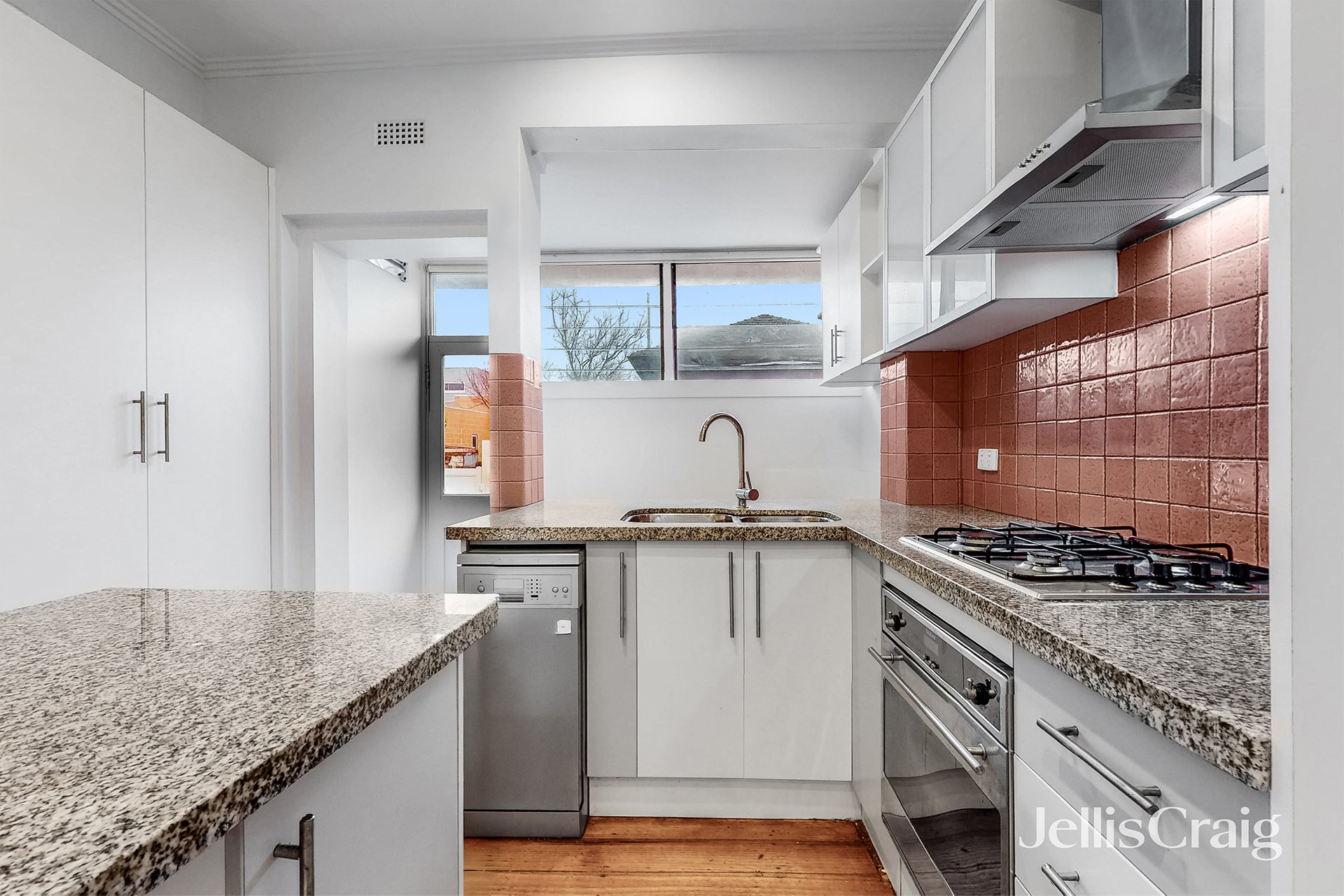 90 Rathmines Road, Hawthorn East image 5