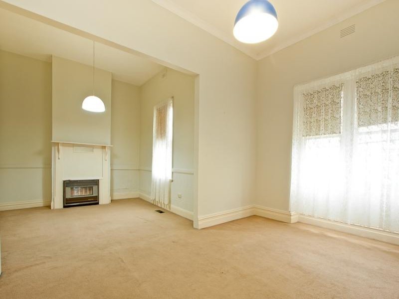 90 Rochester Road, Balwyn image 3