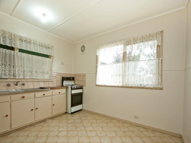 90 Rochester Road, Balwyn image 5