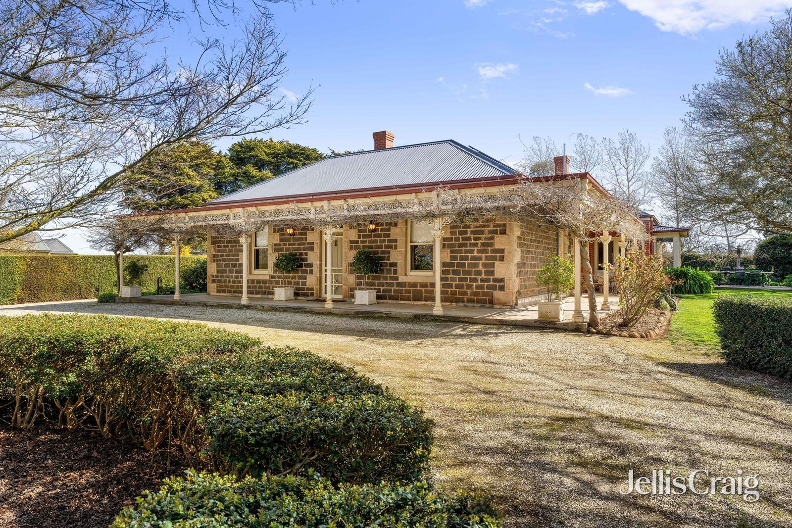 90 Whitehands Road, Weatherboard image 1