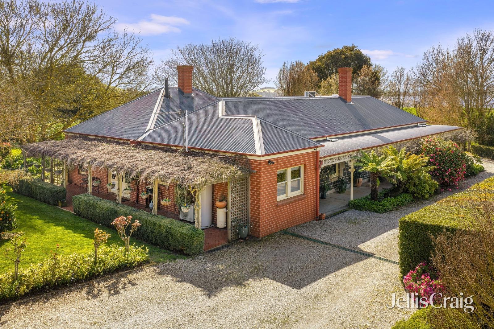 90 Whitehands Road, Weatherboard image 3