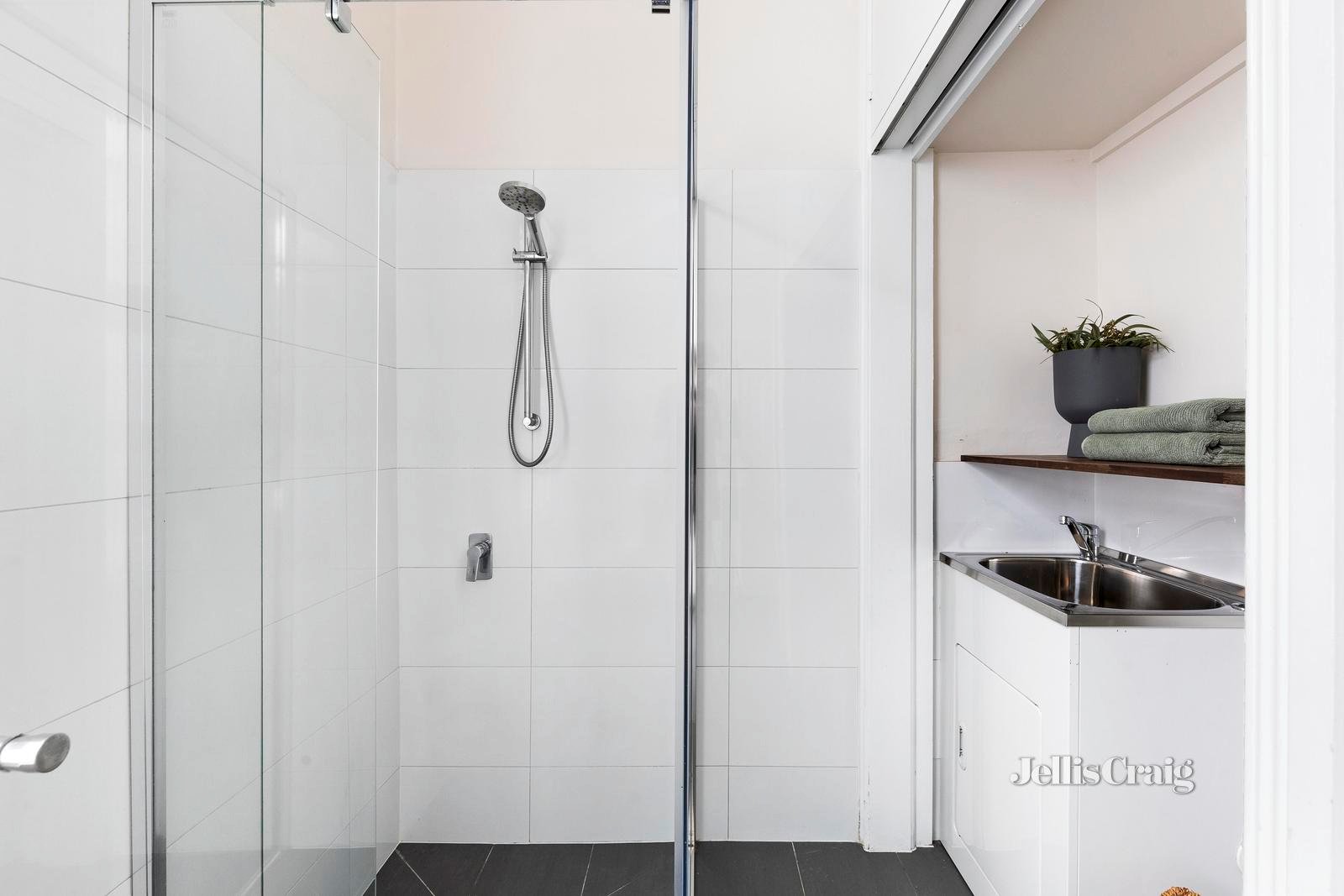 90 Wilson Street, Brunswick image 13