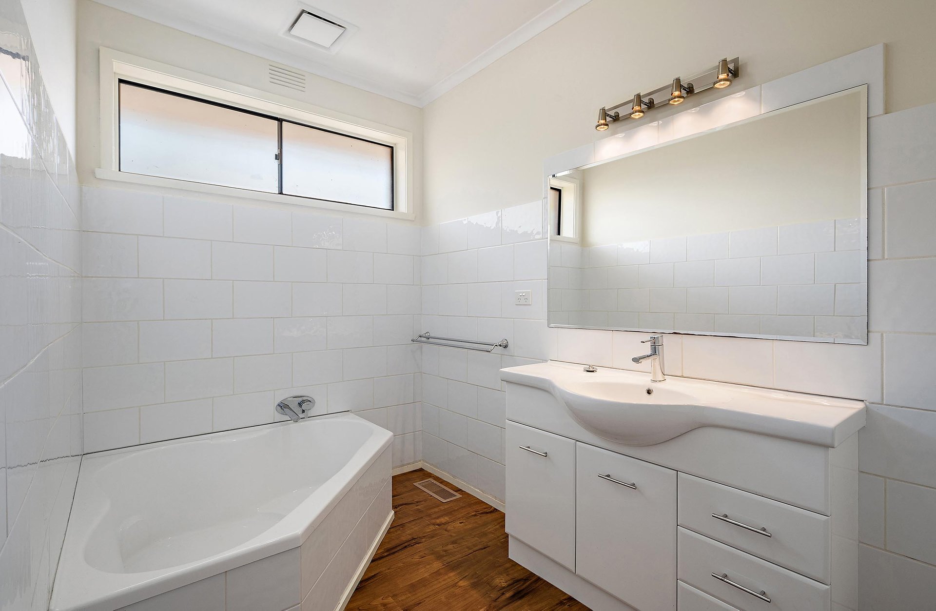 90 Winyard Drive, Mooroolbark image 7