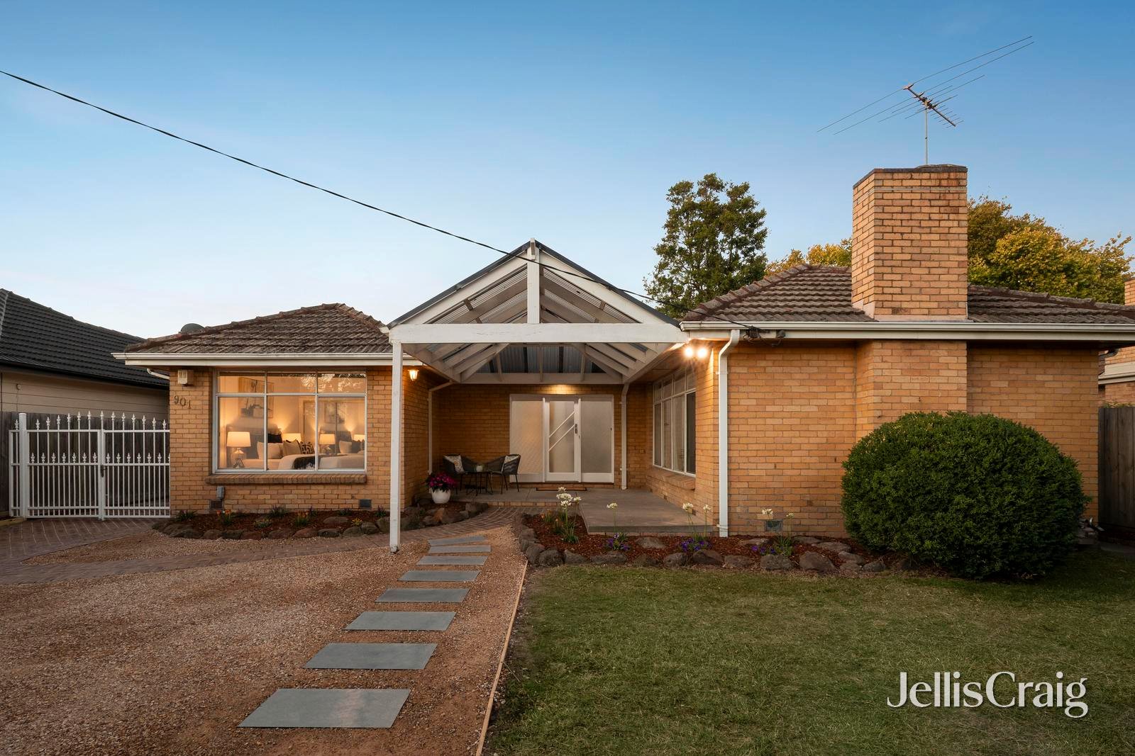 901 Centre Road, Bentleigh&nbsp;East image 1