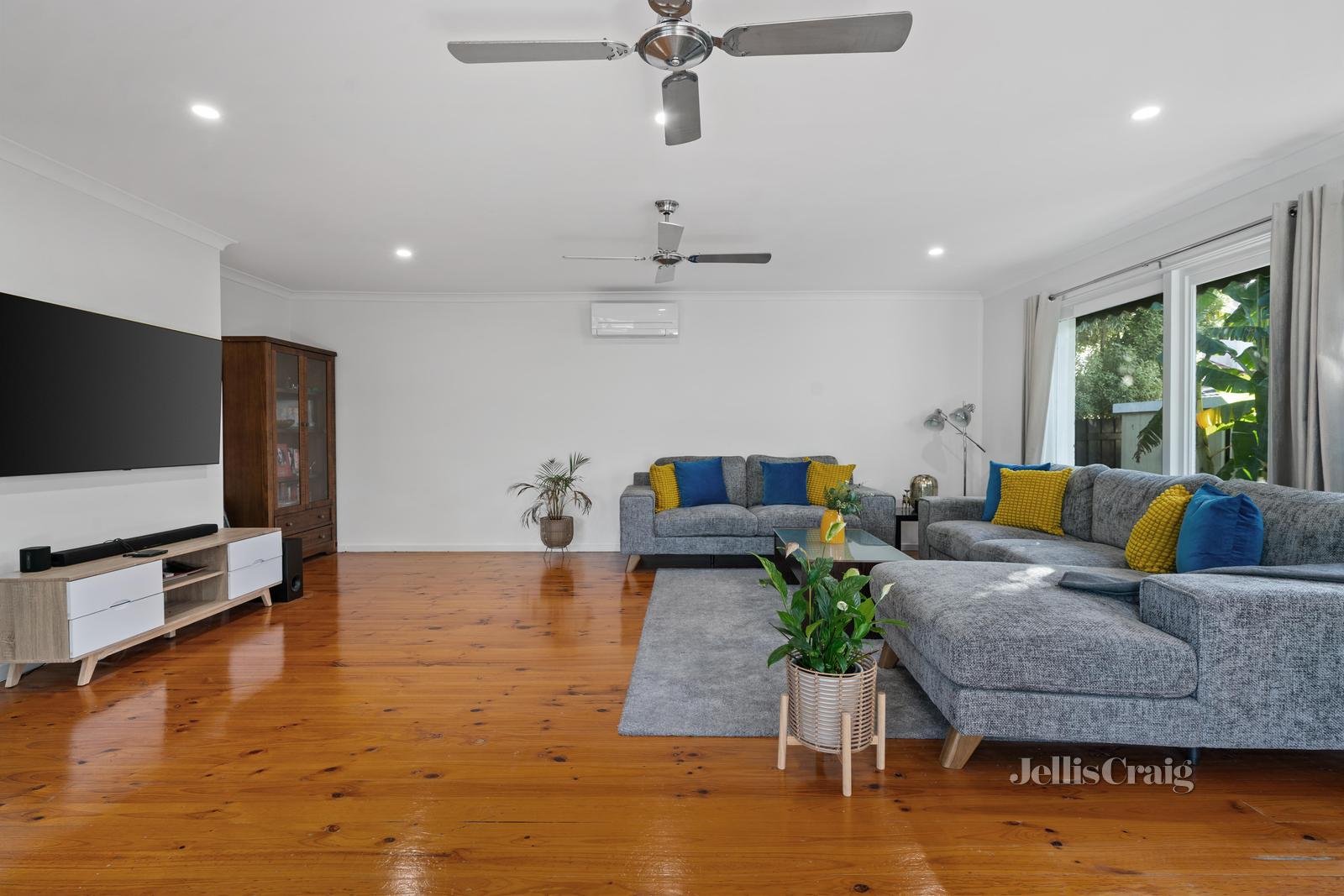 901 Waverley Road, Glen Waverley image 2