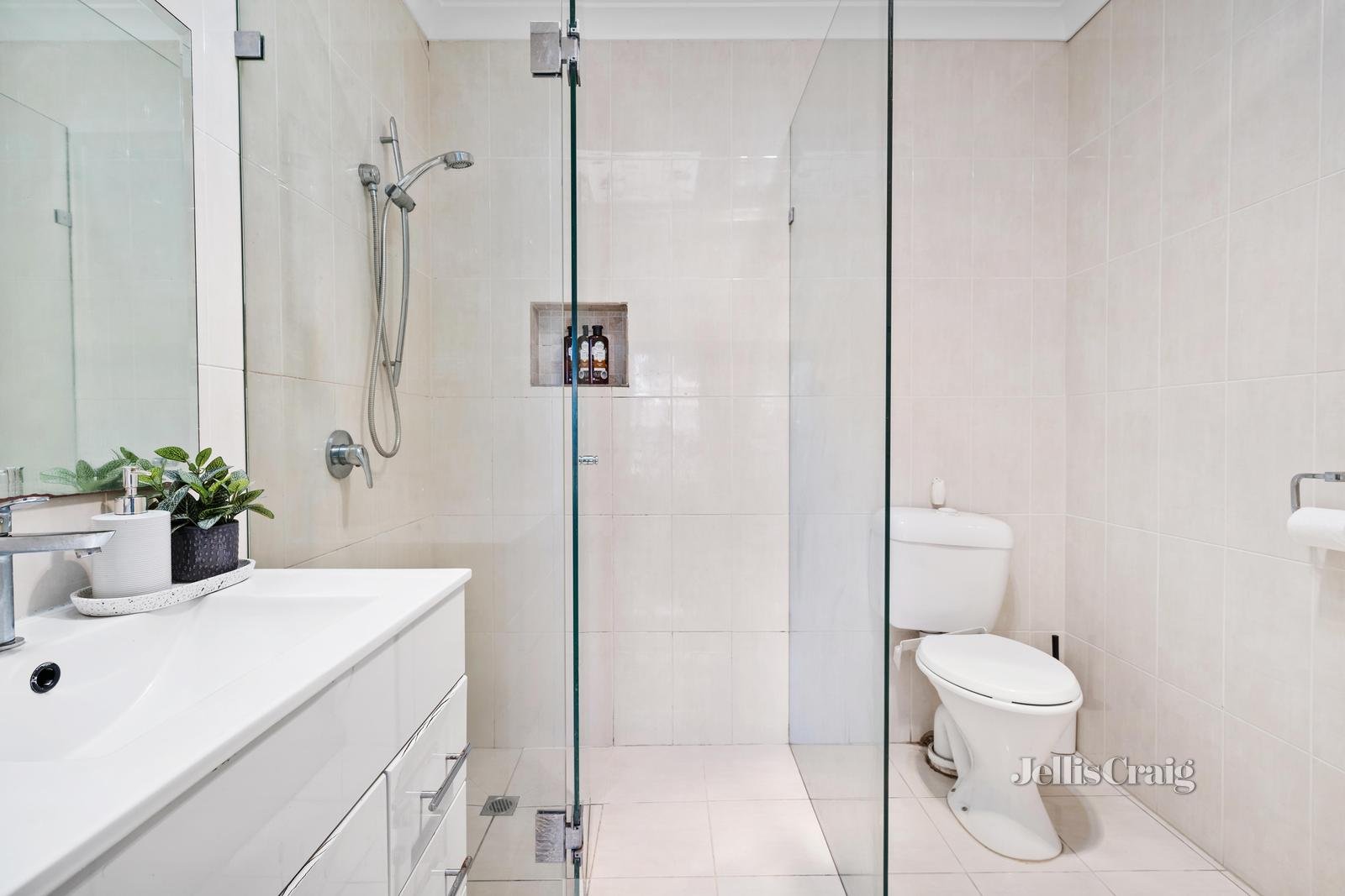 901 Waverley Road, Glen Waverley image 5