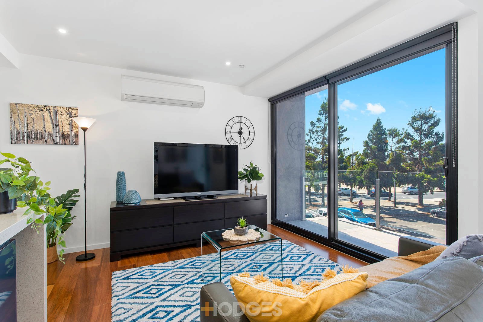 901 / 100 Western Beach Road Geelong