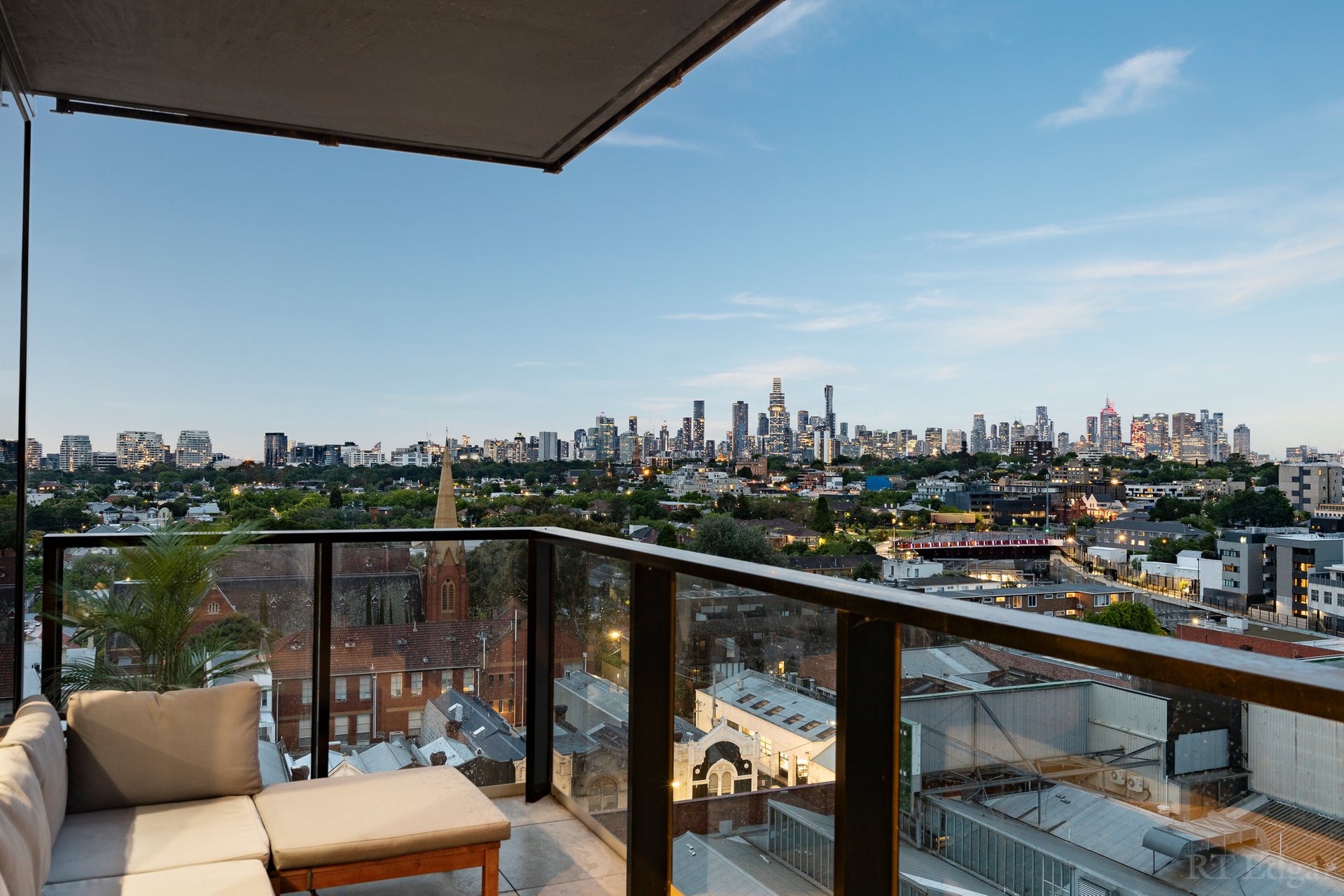 Property Gallery Thumbnail 9