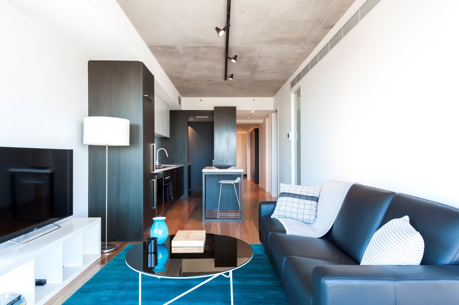 901/82 Flinders Street, Melbourne image 2