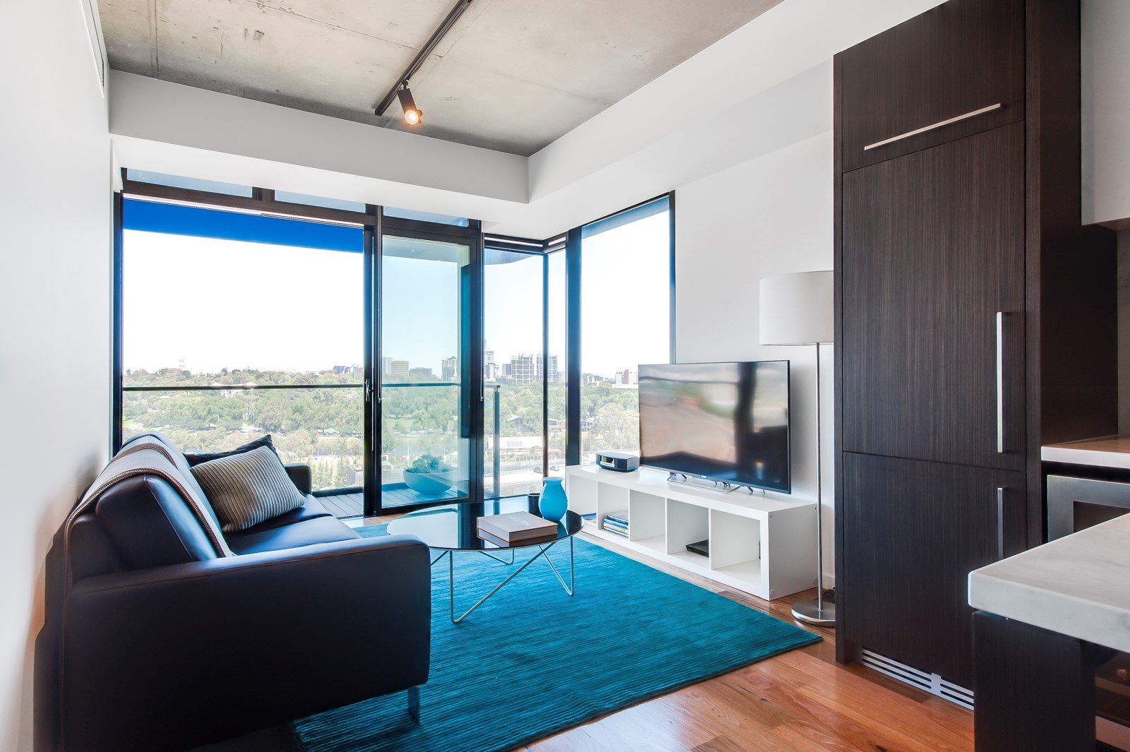 901/82 Flinders Street, Melbourne image 3