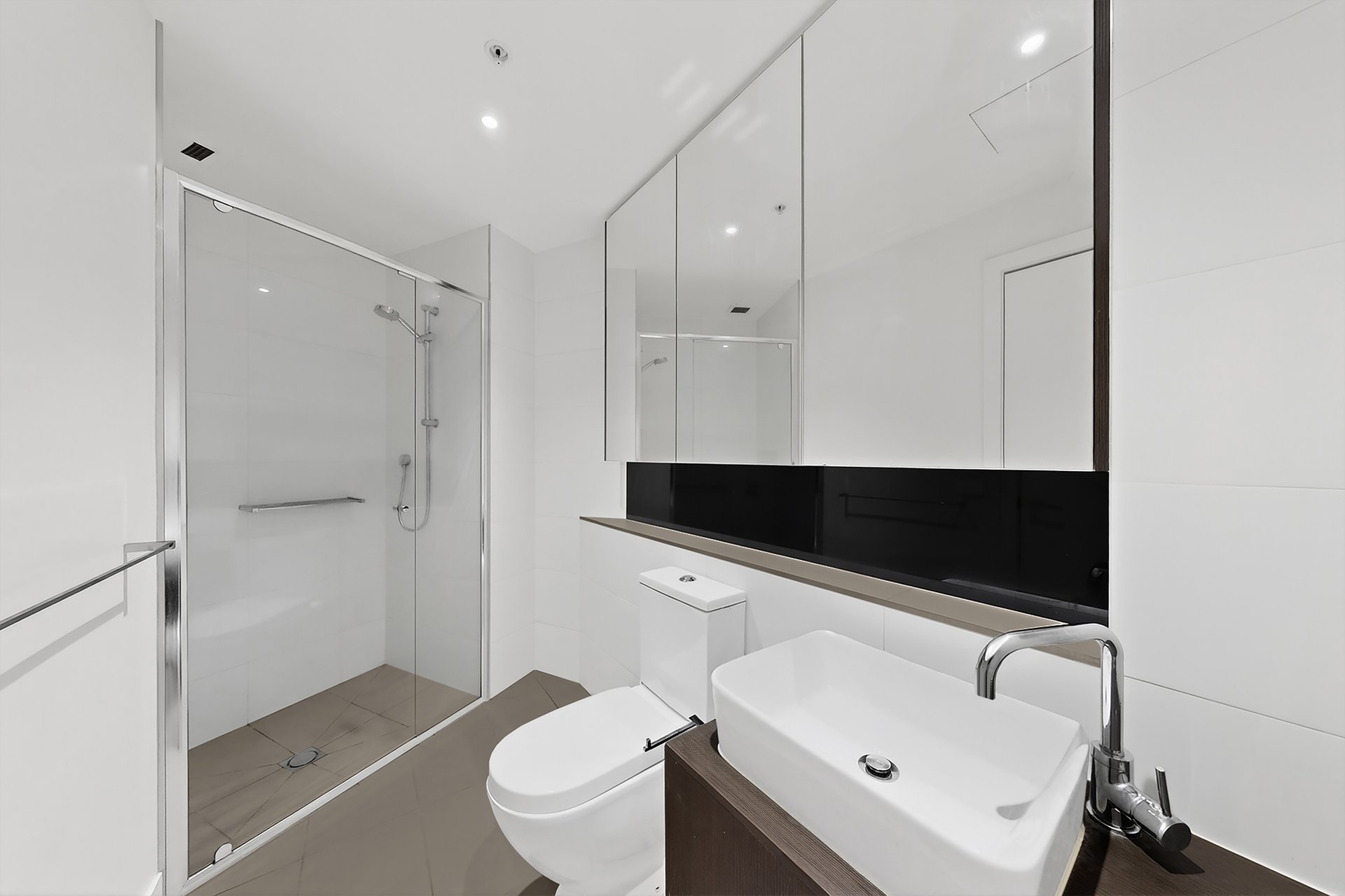 902/118 High Street, Kew image 6