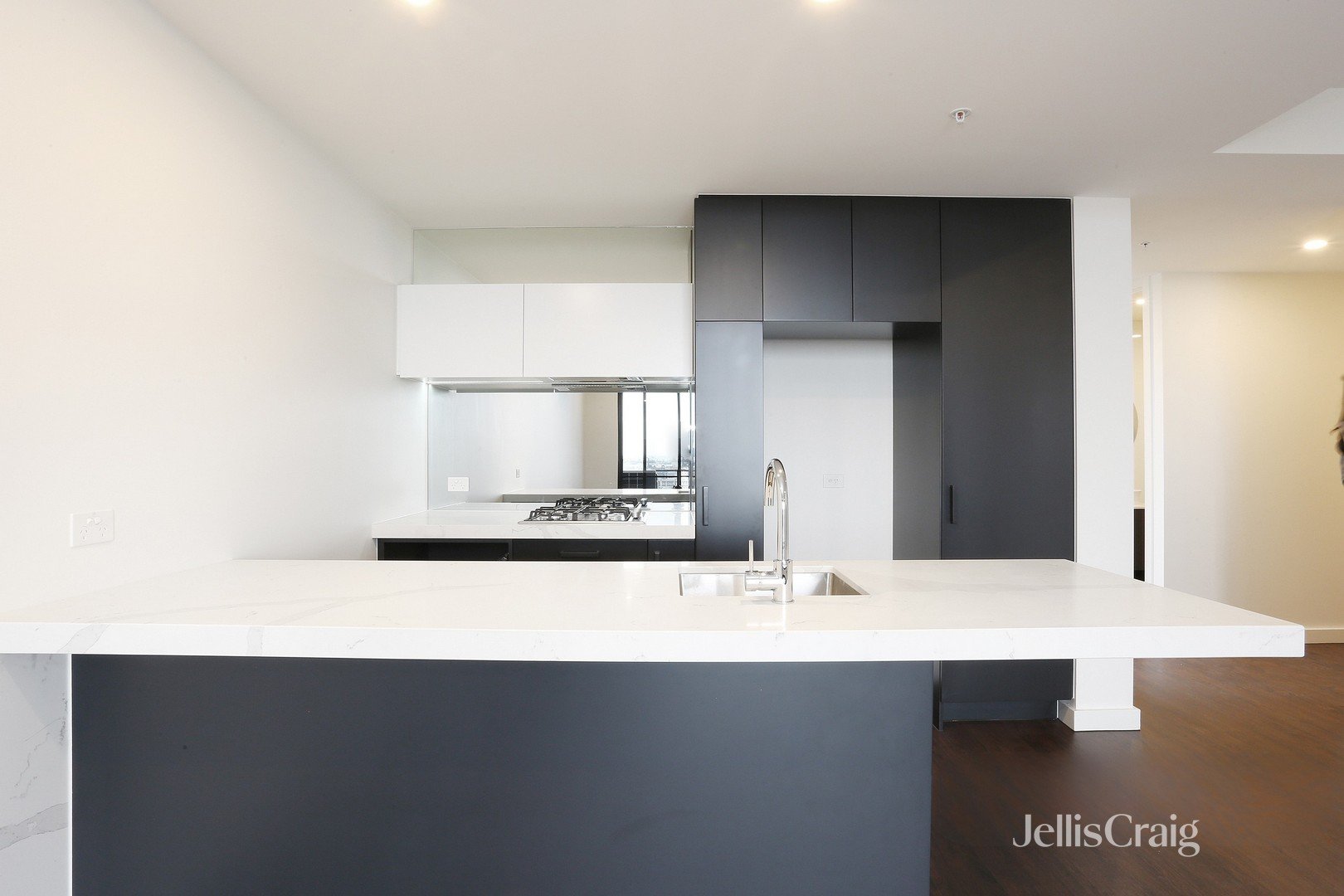 902/304-310 Lygon Street, Brunswick East image 2