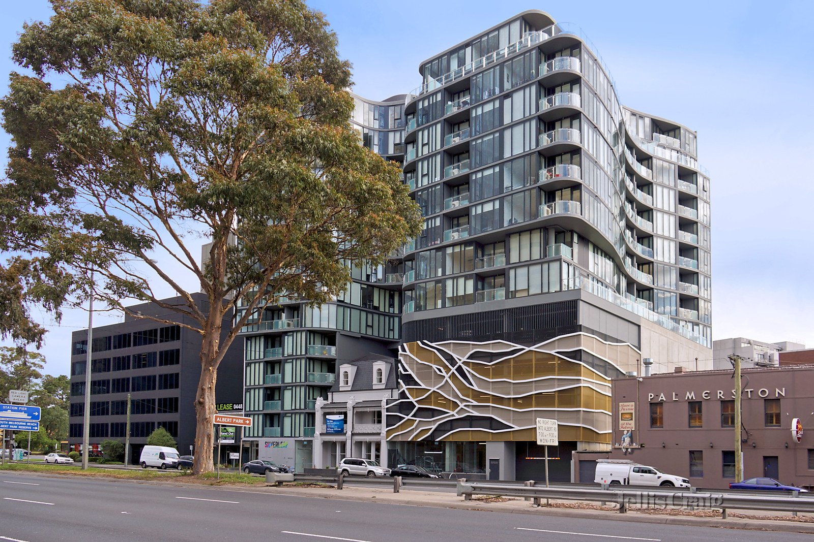 902/338 Kings Way, South Melbourne image 4