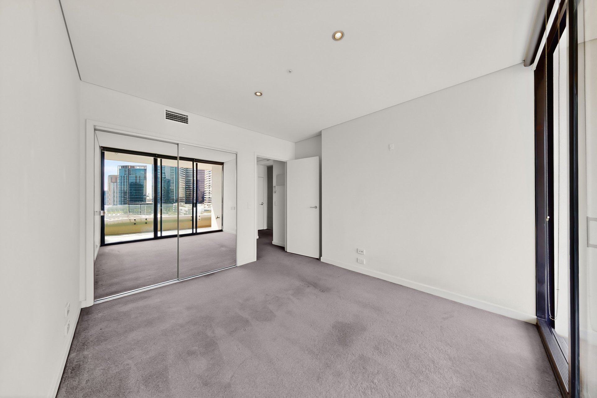 903/50 Lorimer Street, Docklands image 4