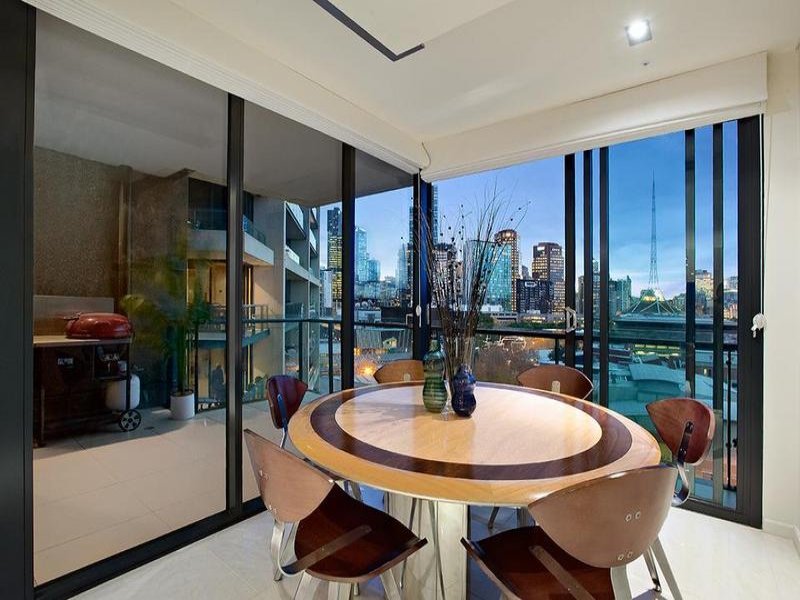 904/250 St Kilda Road, Melbourne image 7