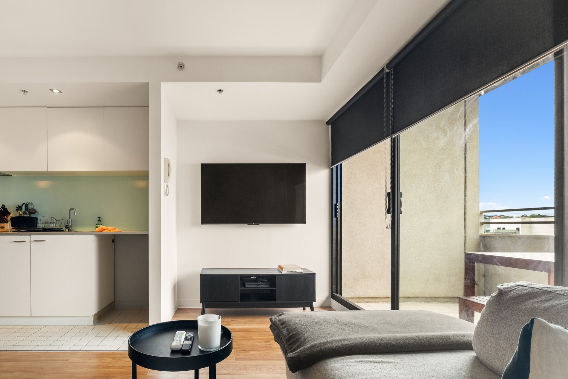 904/377 Burwood Road, Hawthorn image 2