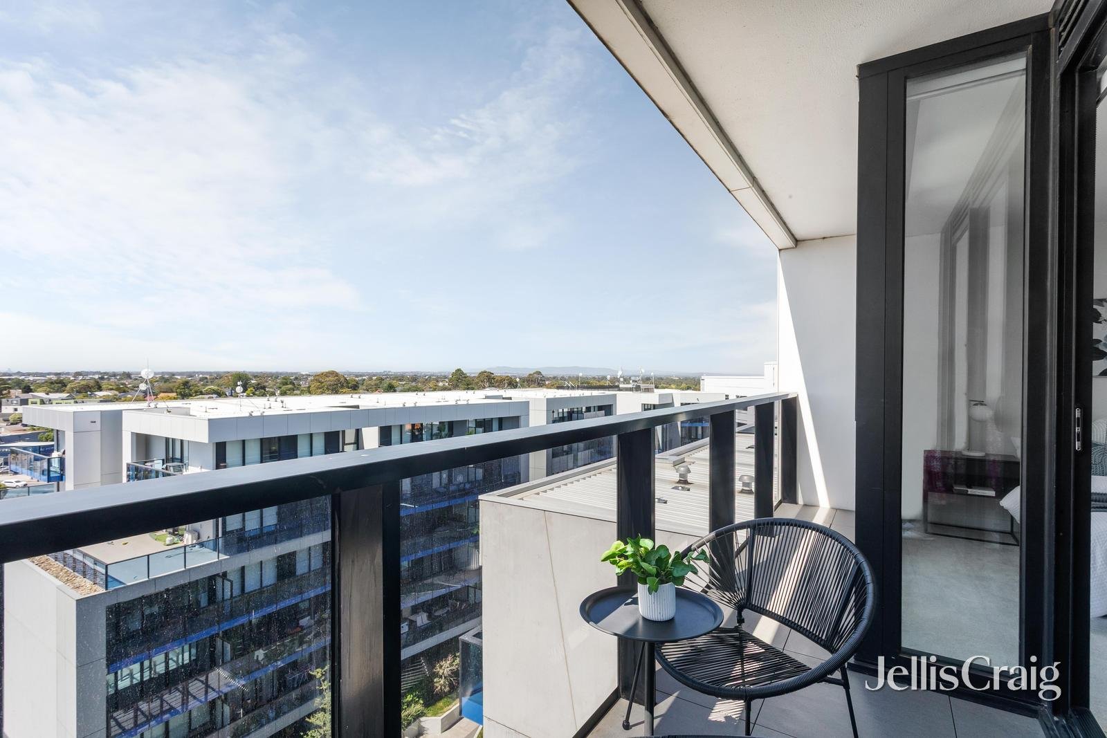 904/6 Railway Road, Cheltenham image 10