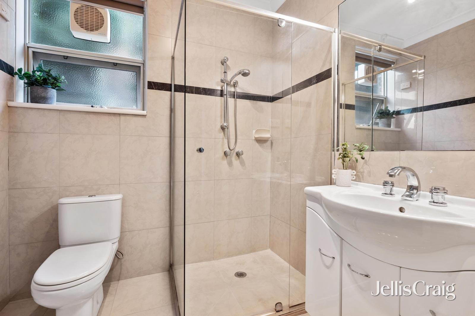 905 Ferntree Gully Road, Wheelers&nbsp;Hill image 9