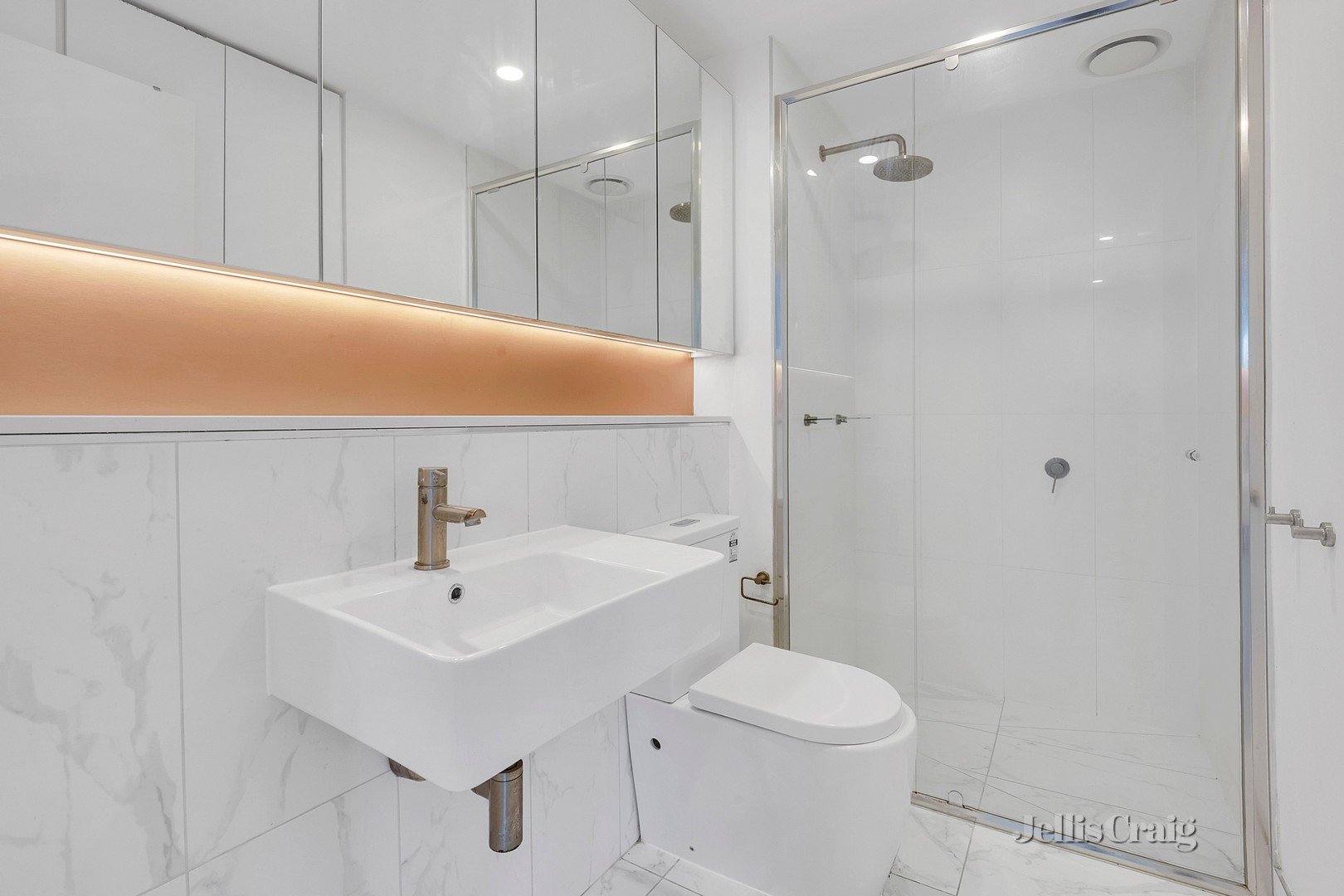 905/392 Spencer Street, West Melbourne image 5