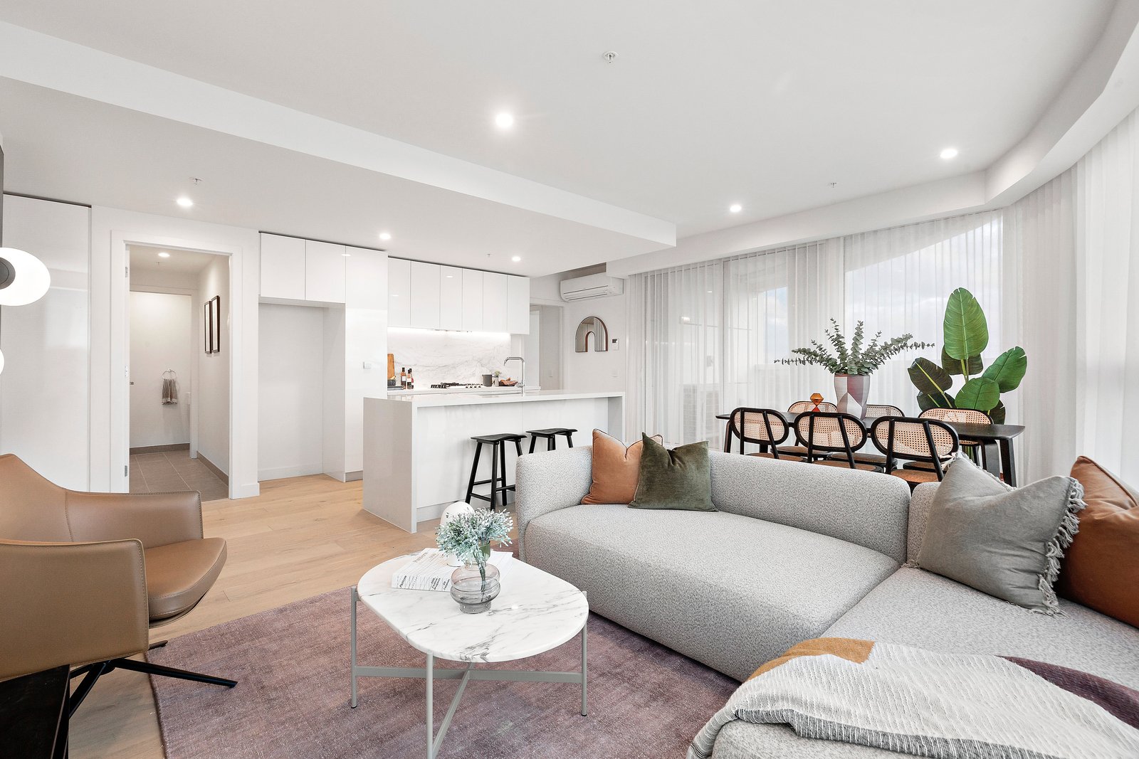 Property Gallery Thumbnail 3