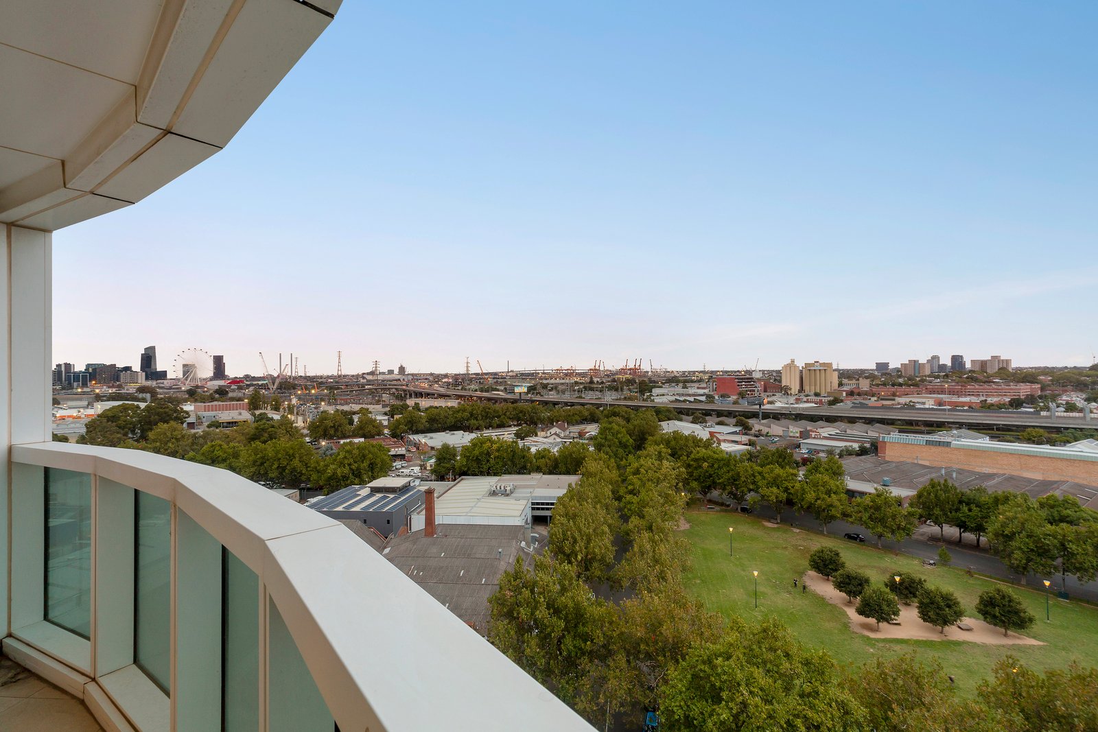 Property Gallery Thumbnail 9