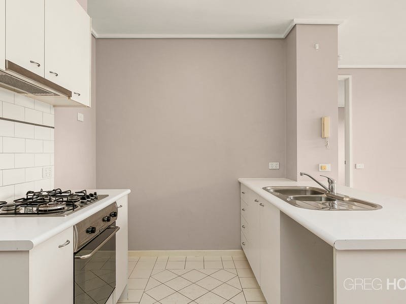 906/28 Bank Street, South Melbourne image 3
