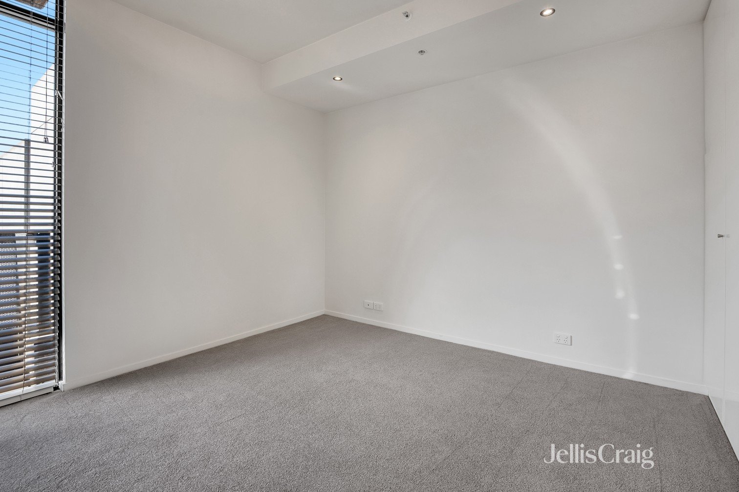 906/668 Swanston Street, Carlton image 8
