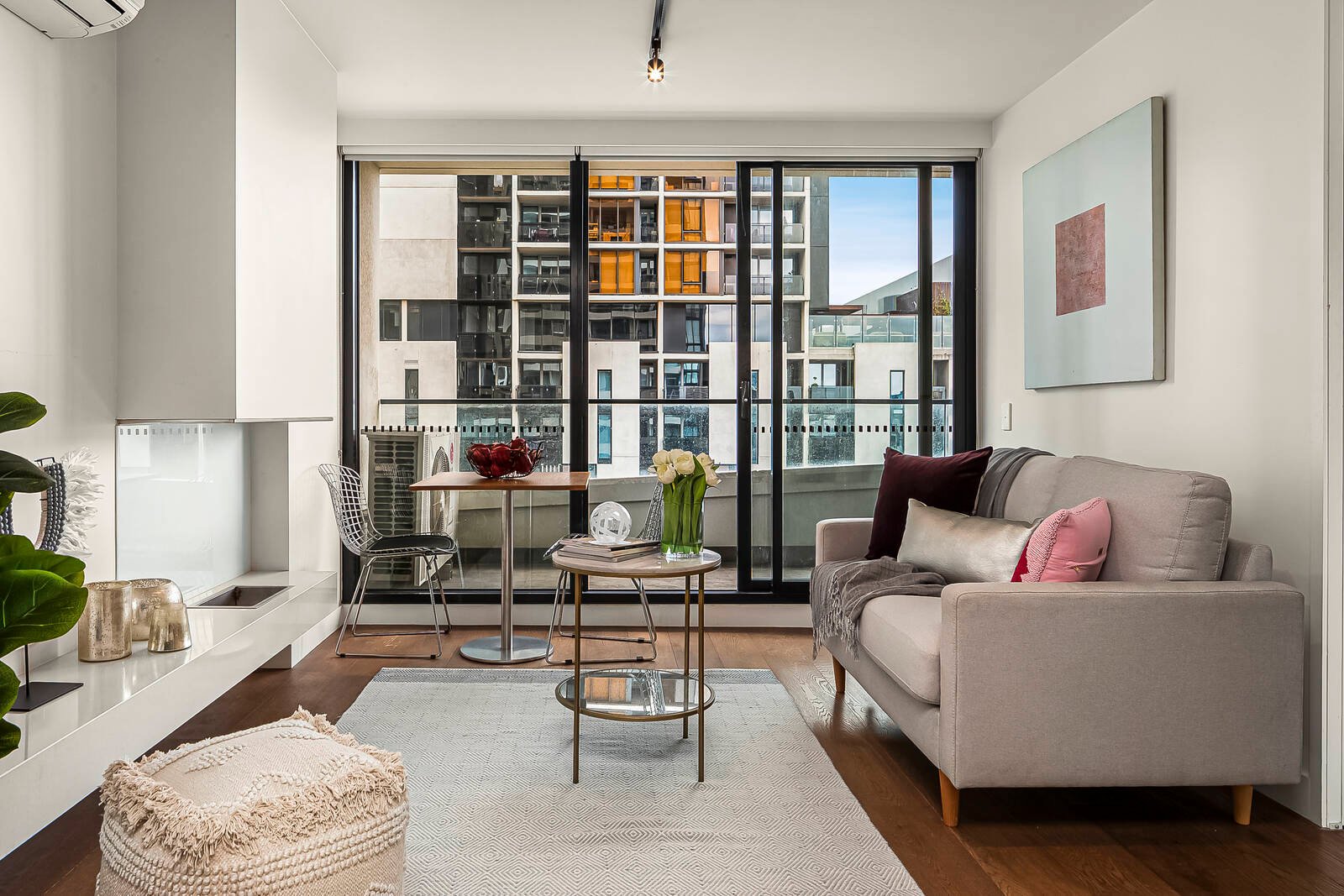 Property Gallery - Main Image