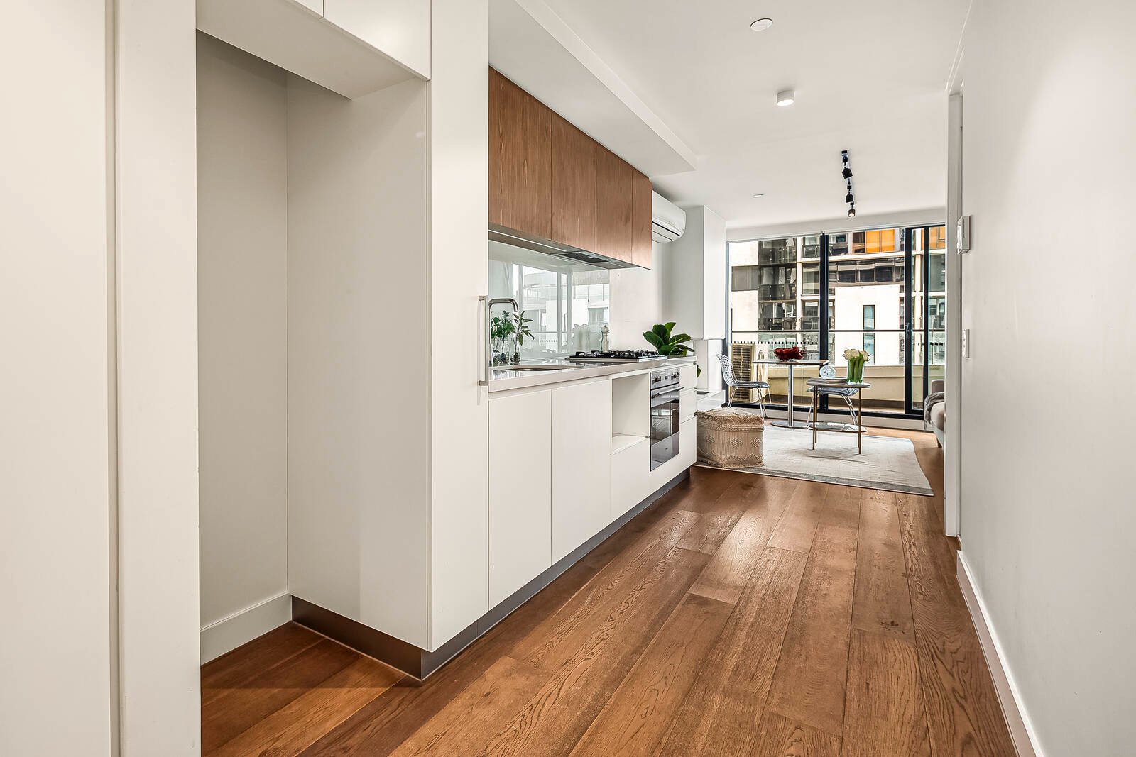 Property Gallery Thumbnail 5