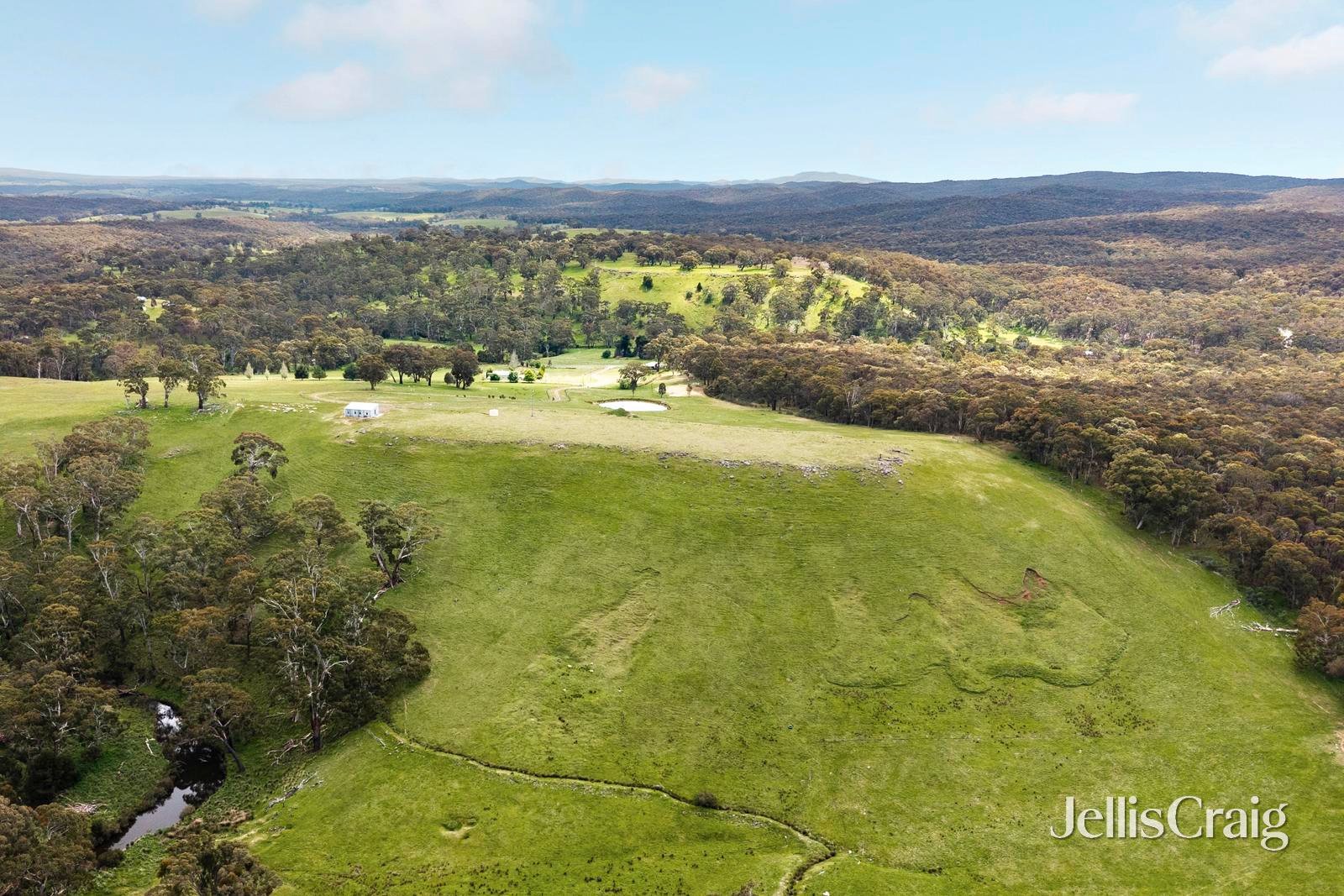 909 Vaughan Springs Road, Glenlyon image 25