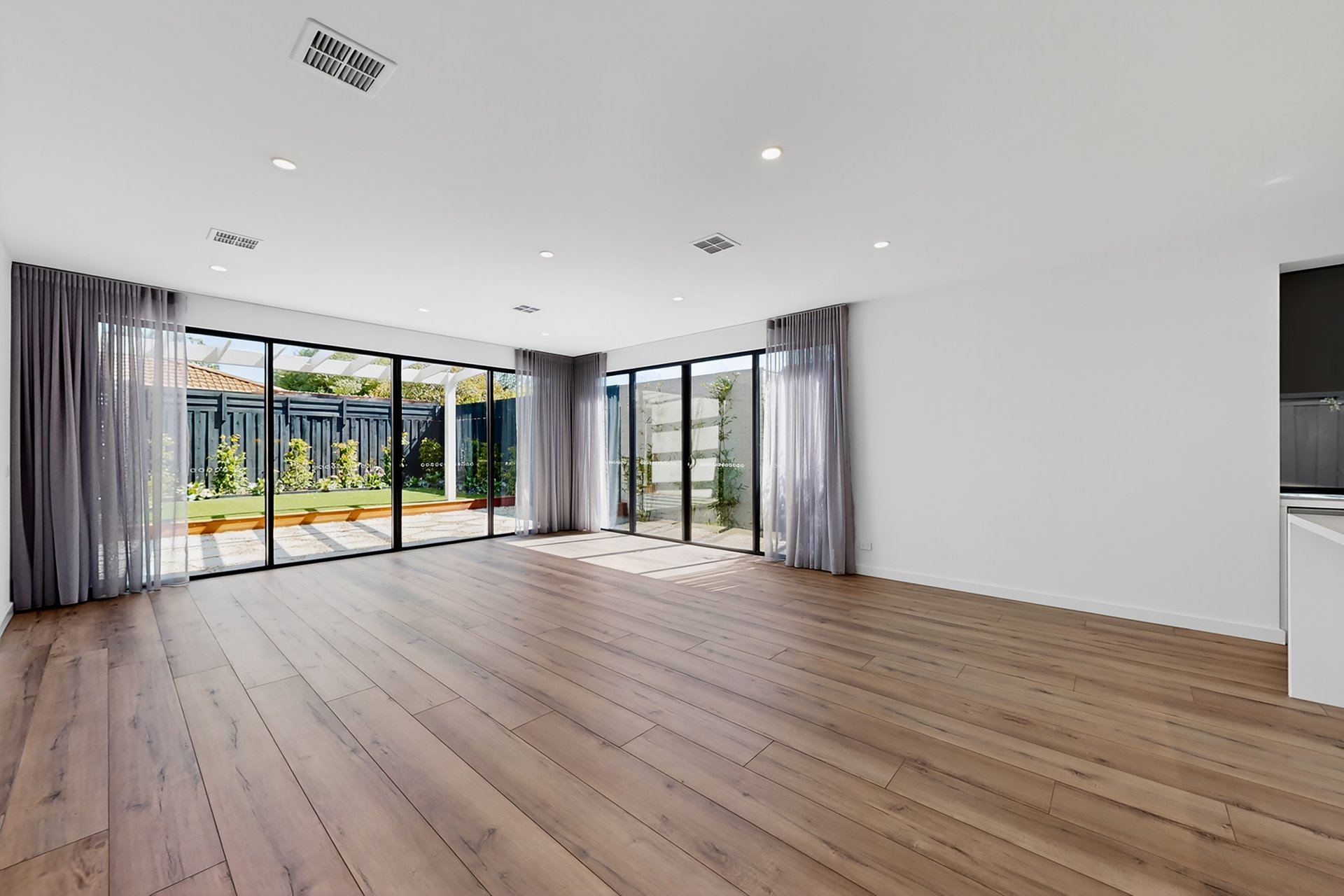 90B Parkmore Road, Bentleigh East image 3