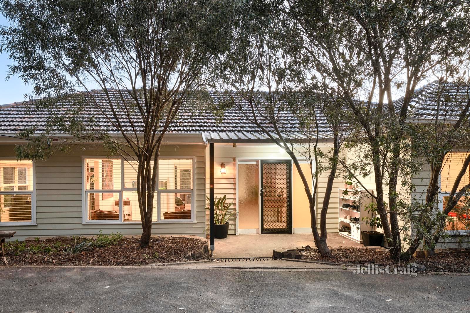 91 Hume Street, Greensborough image 2