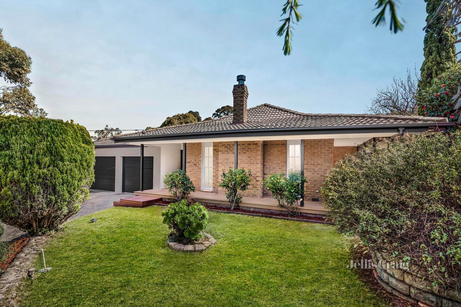 91 Jells Road, Wheelers Hill image 2