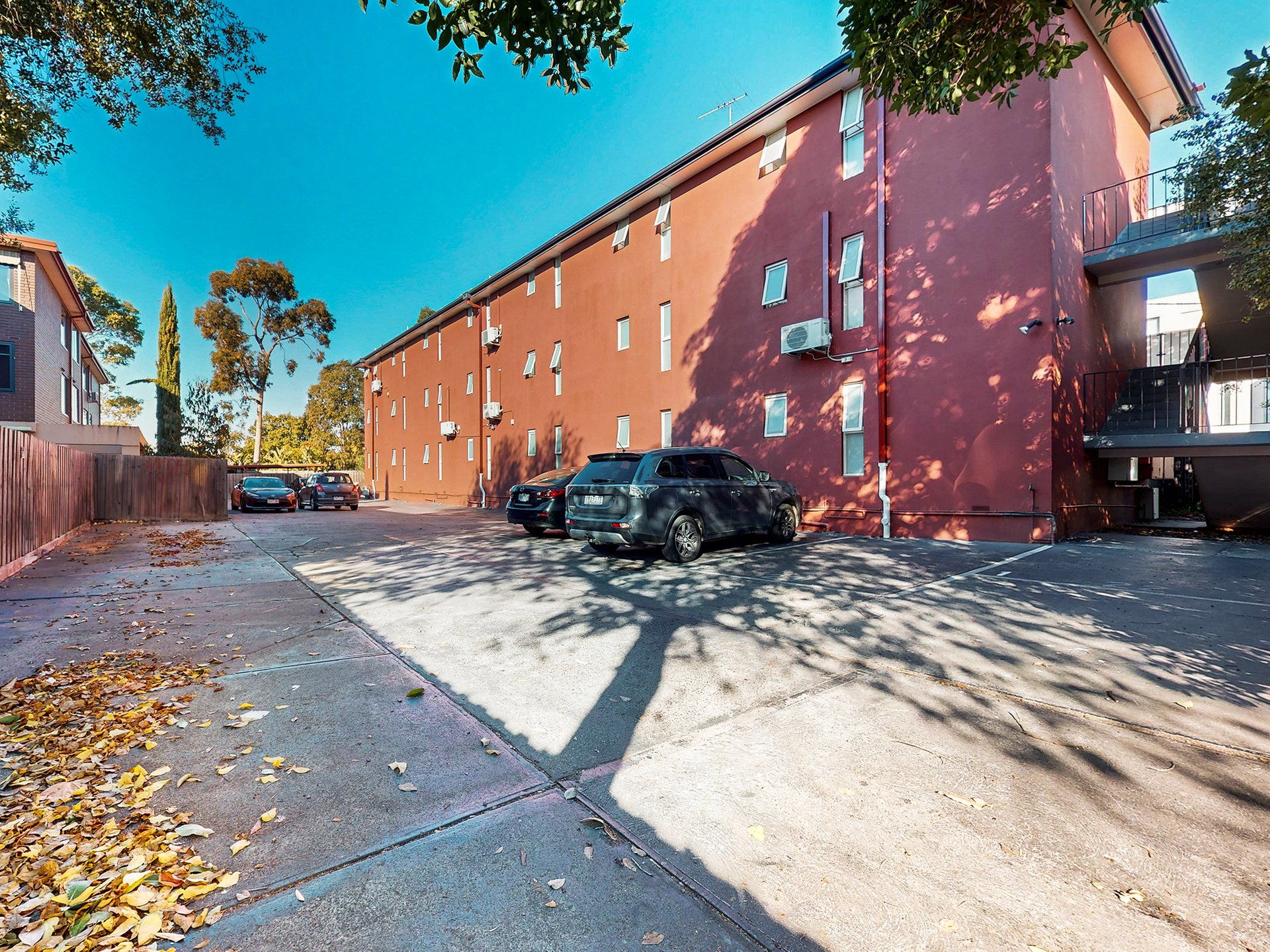 9 / 1 Lumley Court PRAHRAN