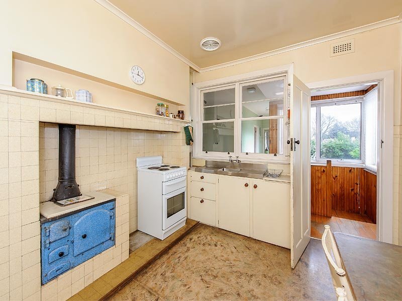 91 Nelson Road, Box Hill North image 5