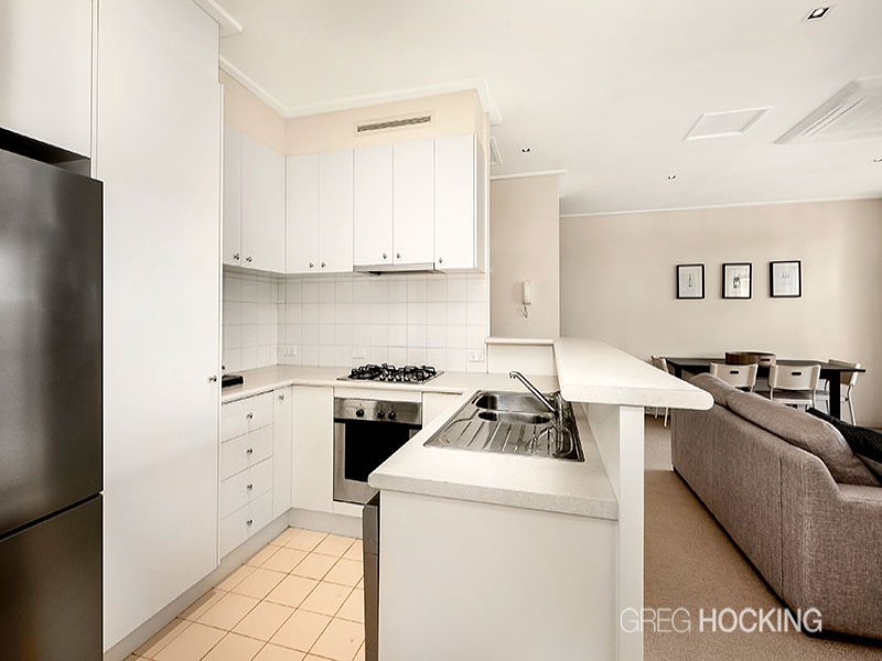 9/1 Seisman Place, Port Melbourne image 4