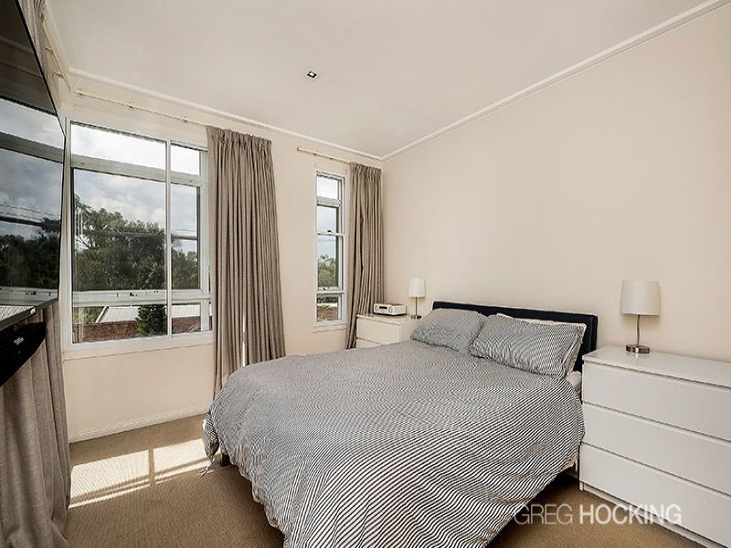 9/1 Seisman Place, Port Melbourne image 5