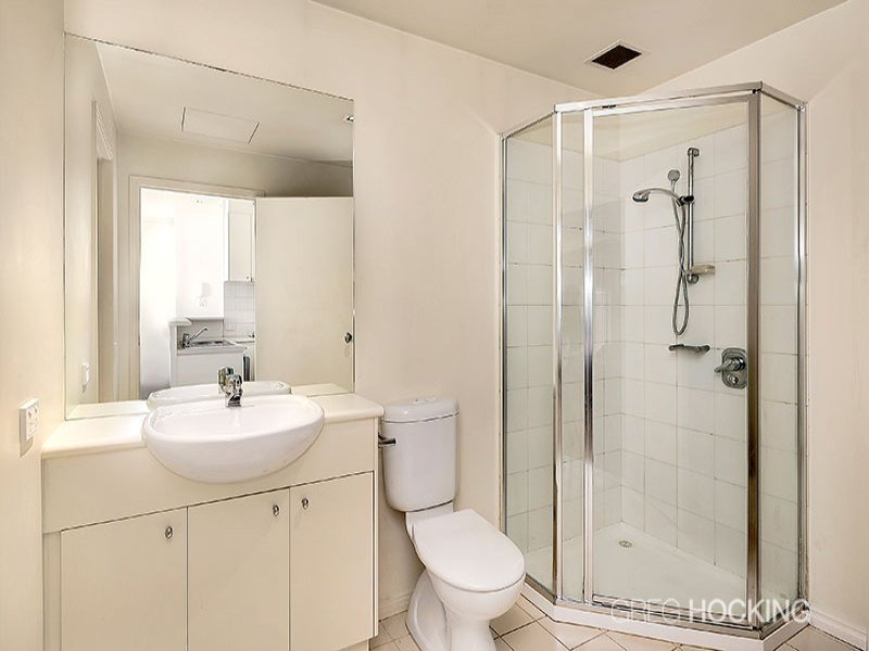 9/1 Seisman Place, Port Melbourne image 6