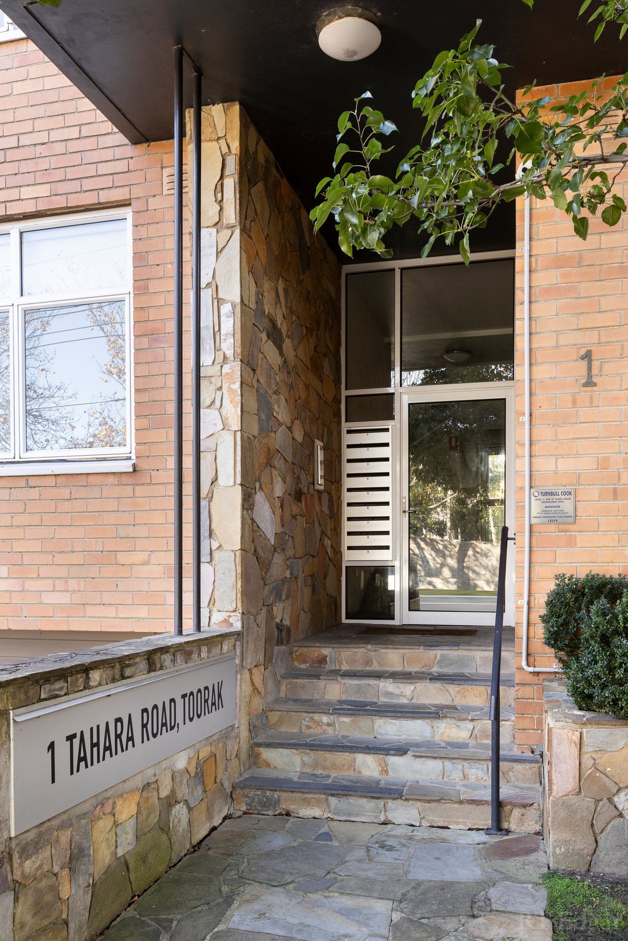 Property Gallery Thumbnail 10
